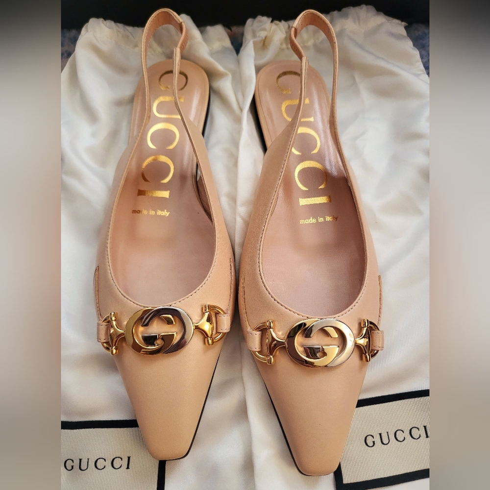 Gucci flats sling back